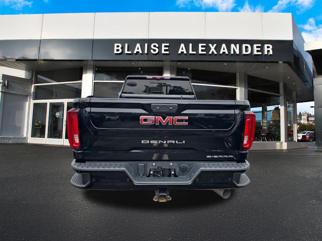 Used 2022 GMC Sierra 2500 HD Denali Truck Crew Cab