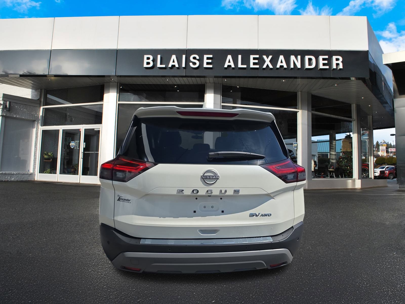 2023 Nissan Rogue SV photo 4