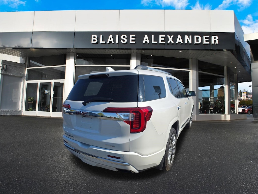 Used 2023 GMC Acadia Denali SUV