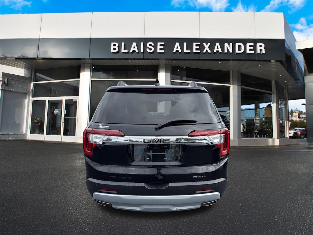 Used 2023 GMC Acadia SLE SUV