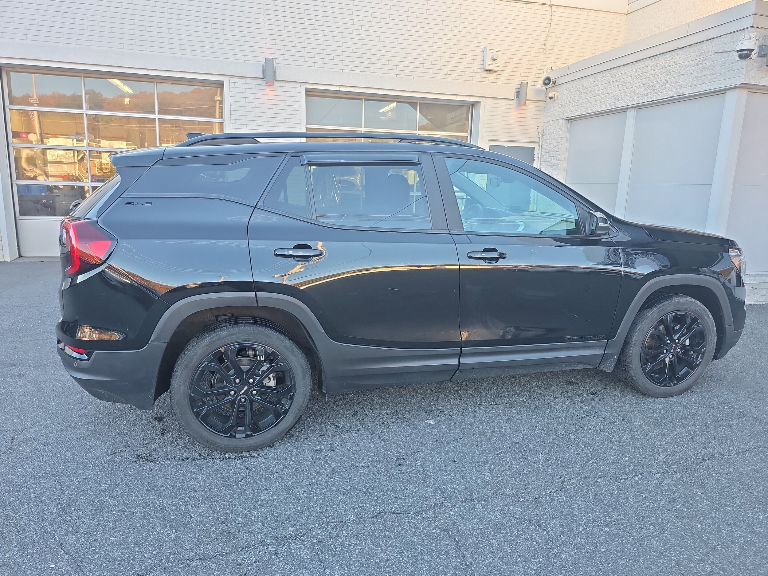 2022 Gmc Terrain SLE photo 3