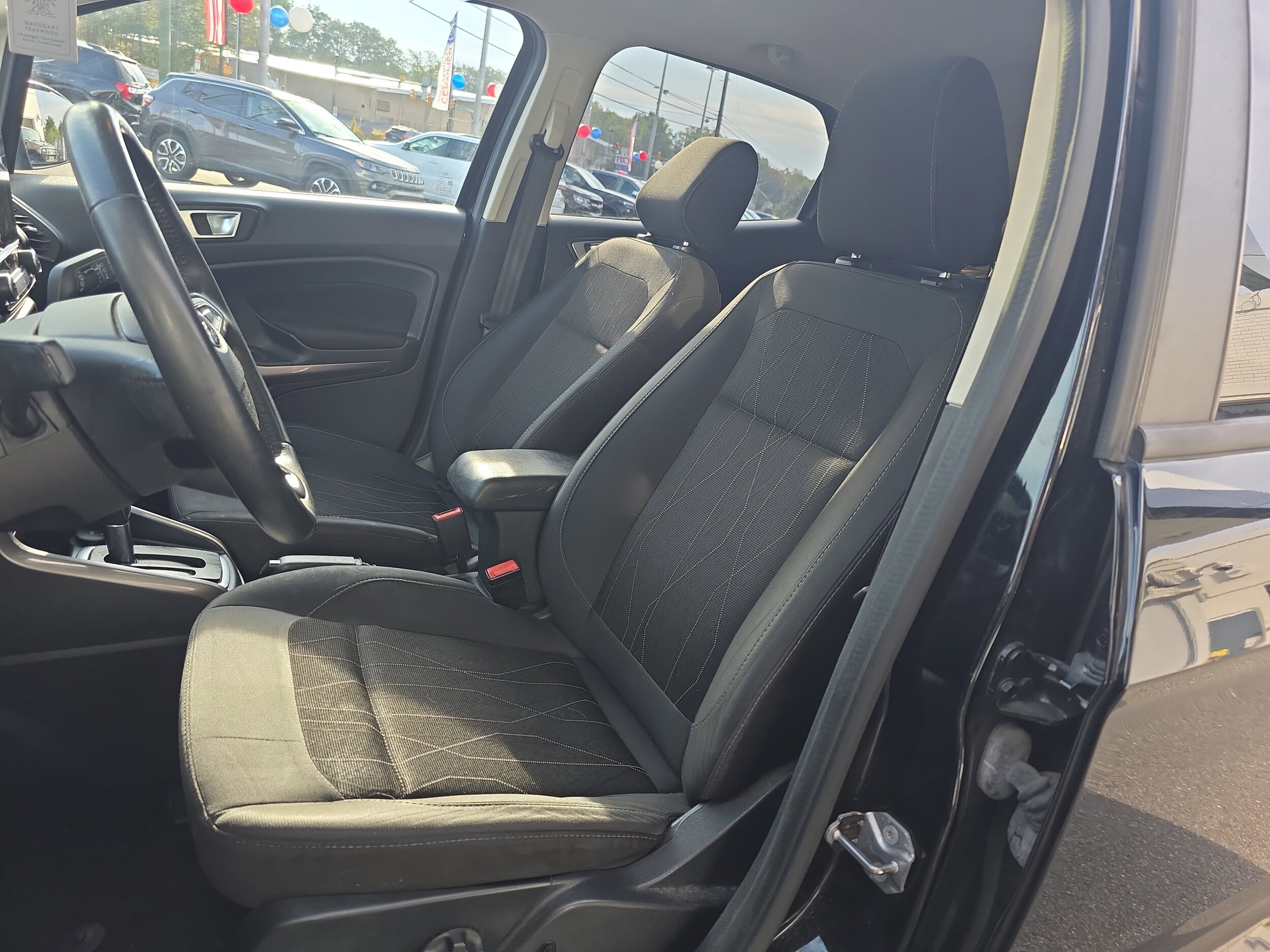 2019 Ford EcoSport SE photo 2
