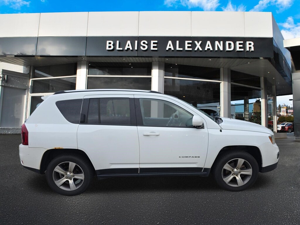 Used 2017 Jeep Compass Latitude 4x4 SUV