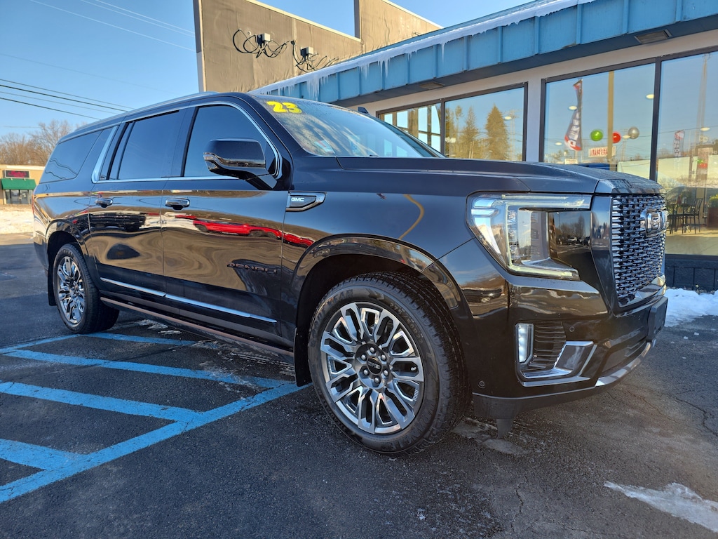 Used 2023 GMC Yukon XL Denali Ultimate SUV