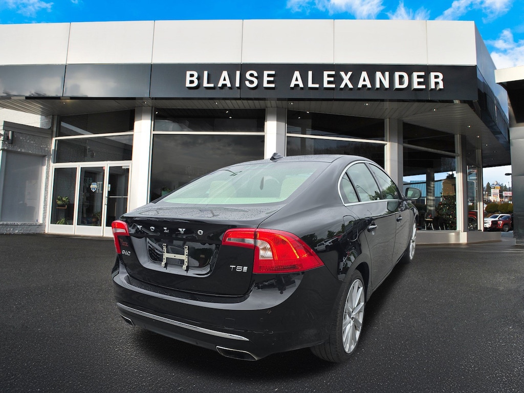Used 2016 Volvo S60 T5 Platinum Inscription Sedan