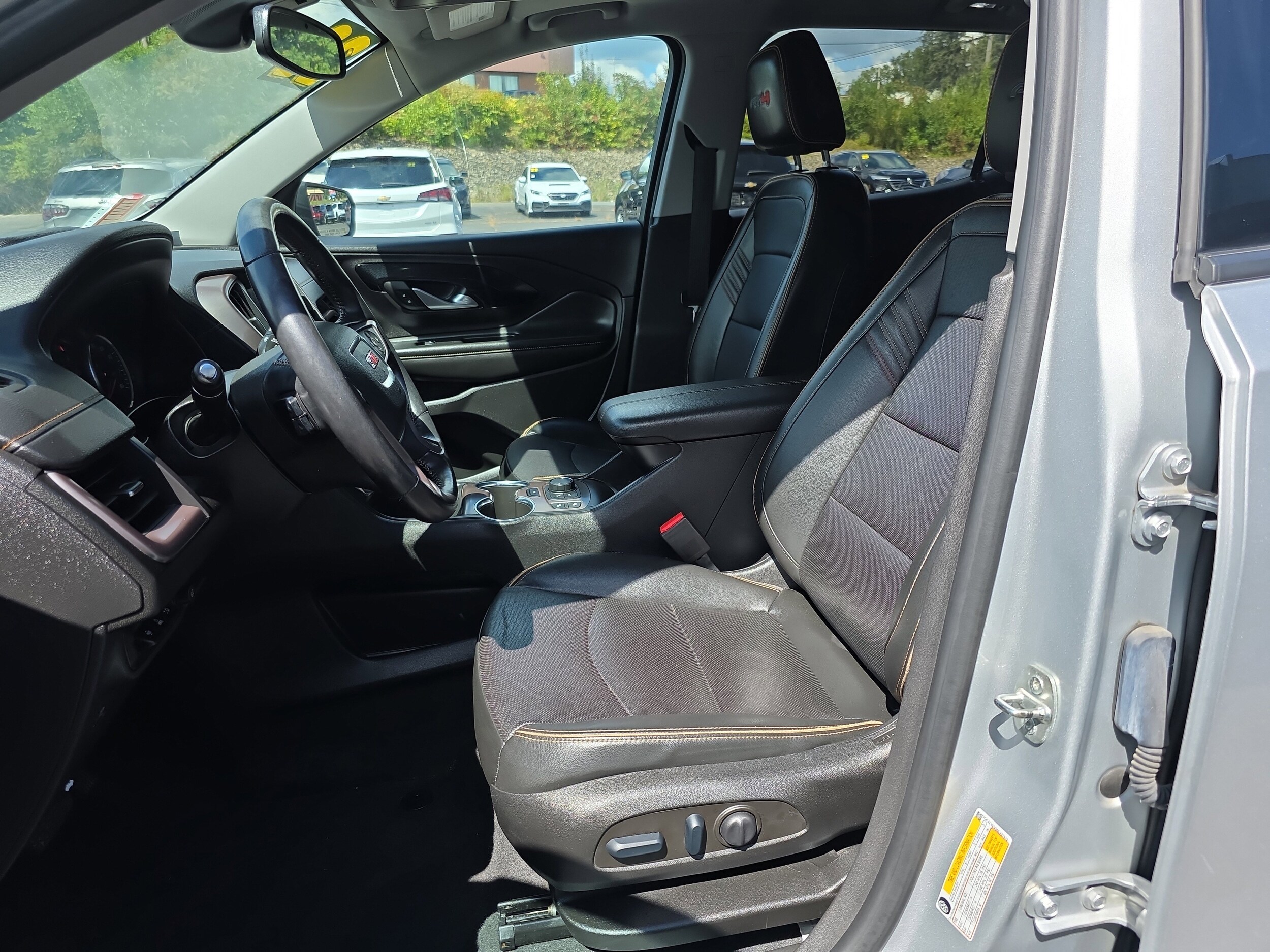 2022 Gmc Terrain AT4 photo 2