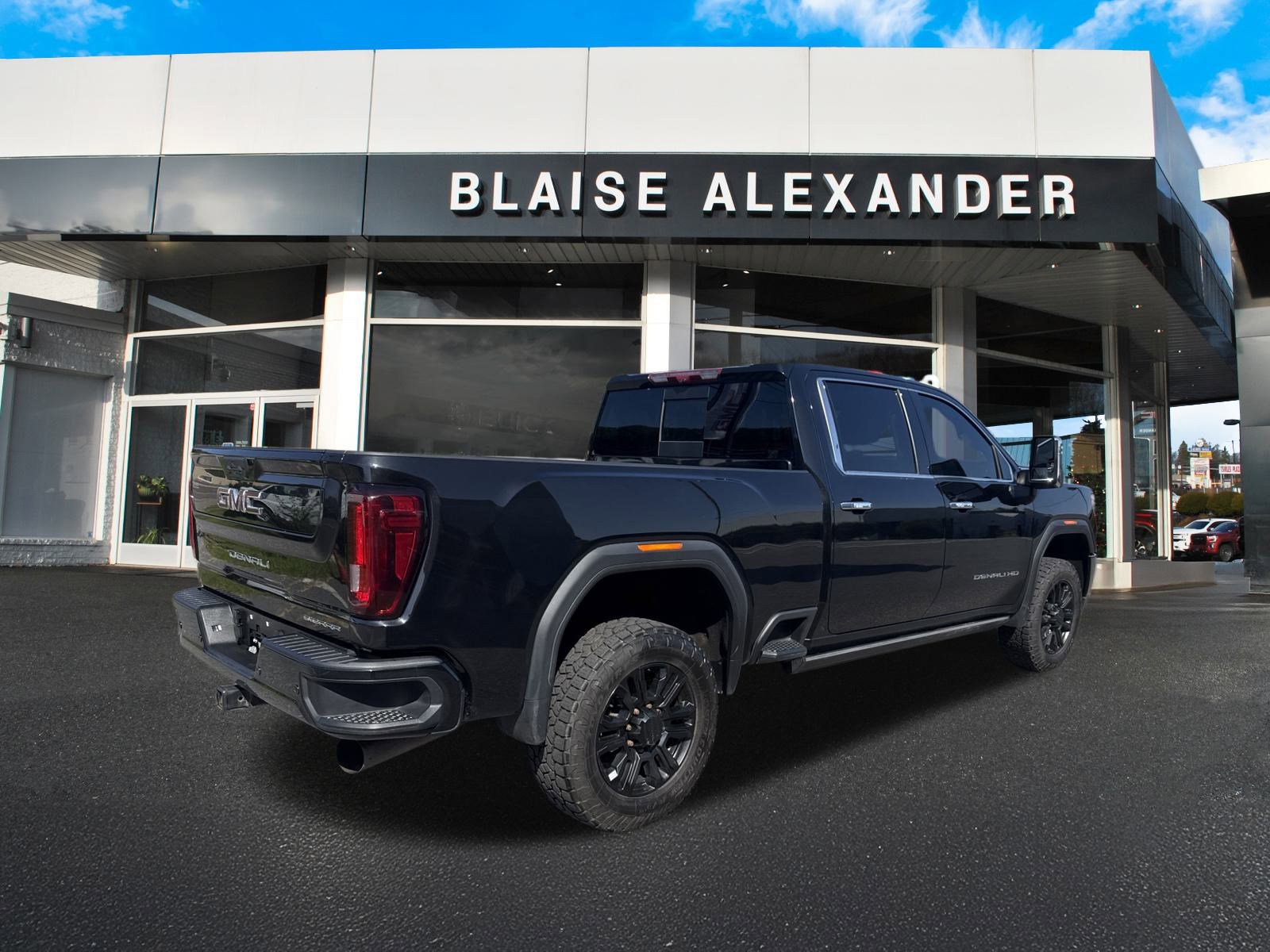 2023 Gmc Sierra 2500 HD Denali photo 3