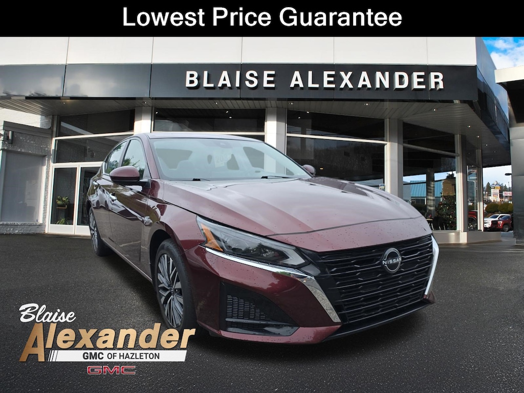 Used 2023 Nissan Altima 2.5 SV Sedan