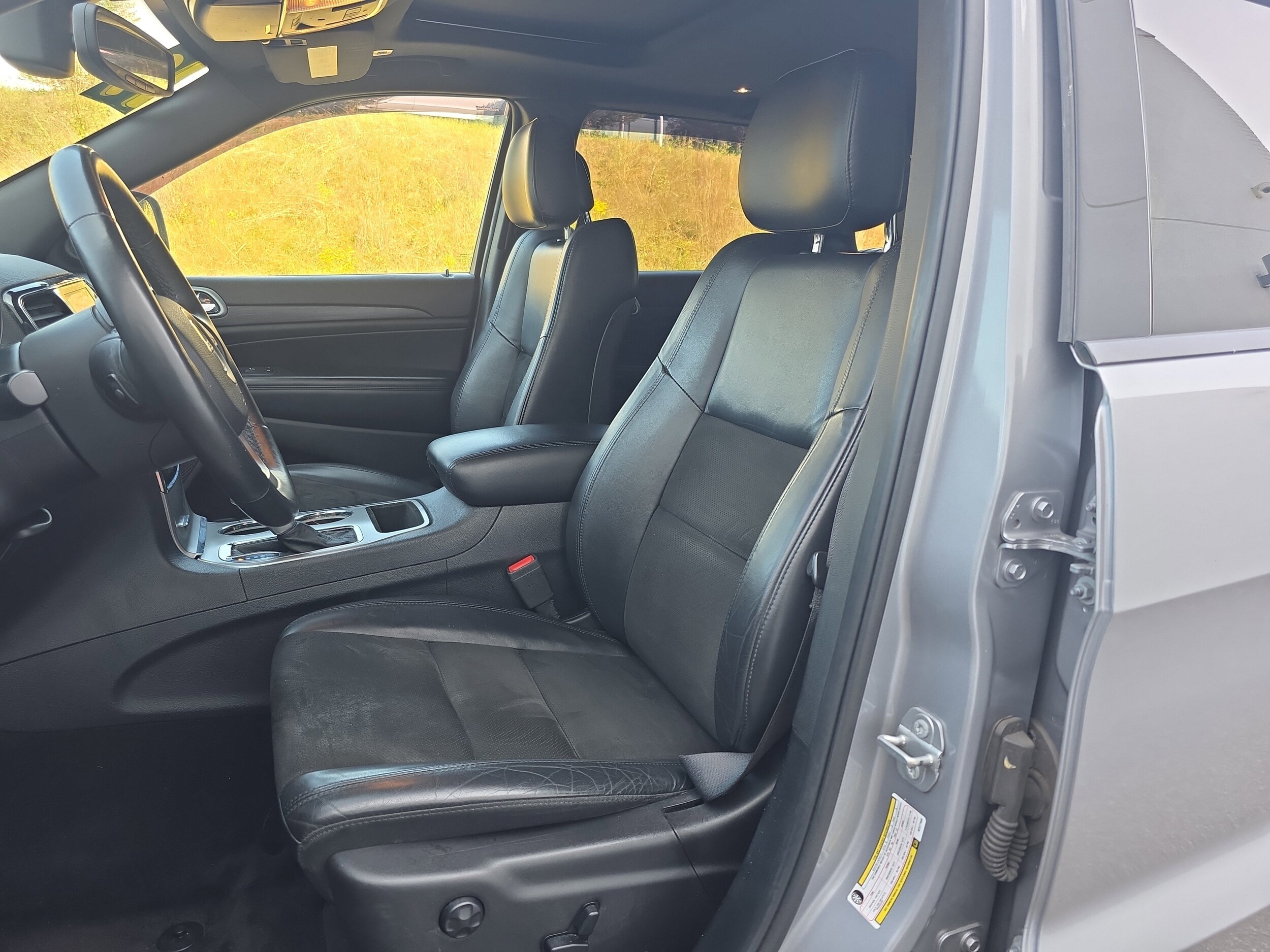 2019 Jeep Grand Cherokee Altitude photo 2