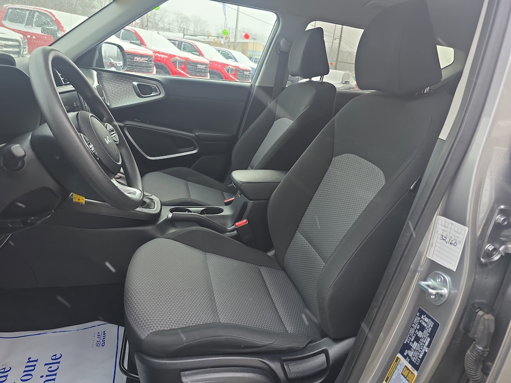 Used 2023 Kia Soul LX Hatchback