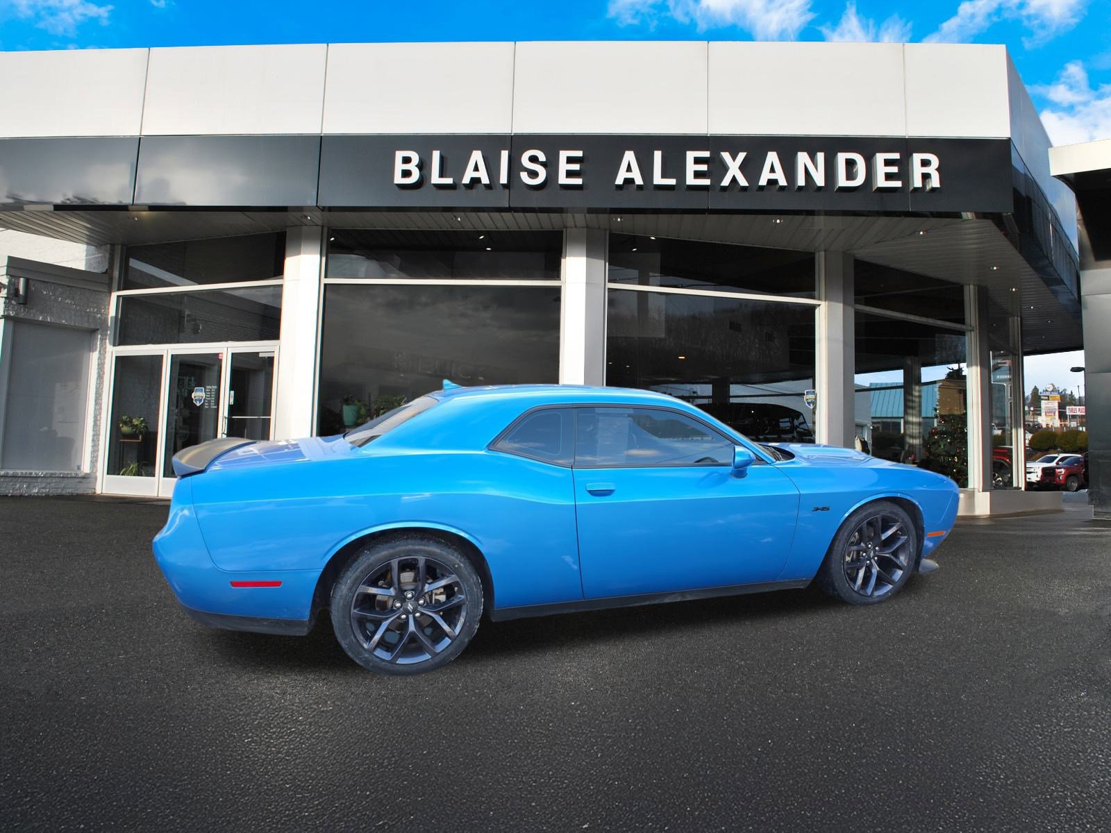 2023 Dodge Challenger R/T photo 4