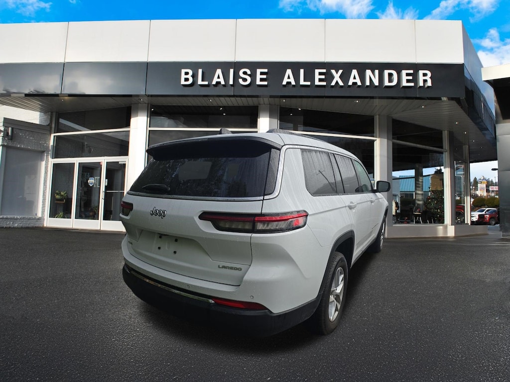 Used 2025 Jeep Grand Cherokee L Laredo SUV