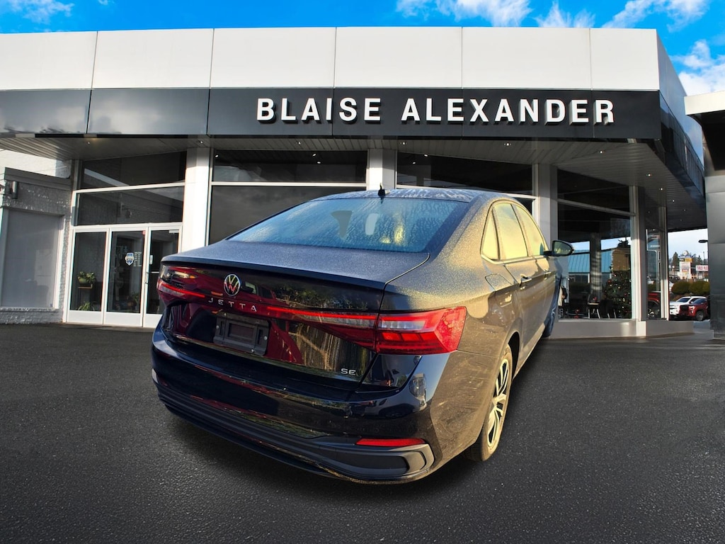 Used 2025 Volkswagen Jetta 1.5T SE Sedan