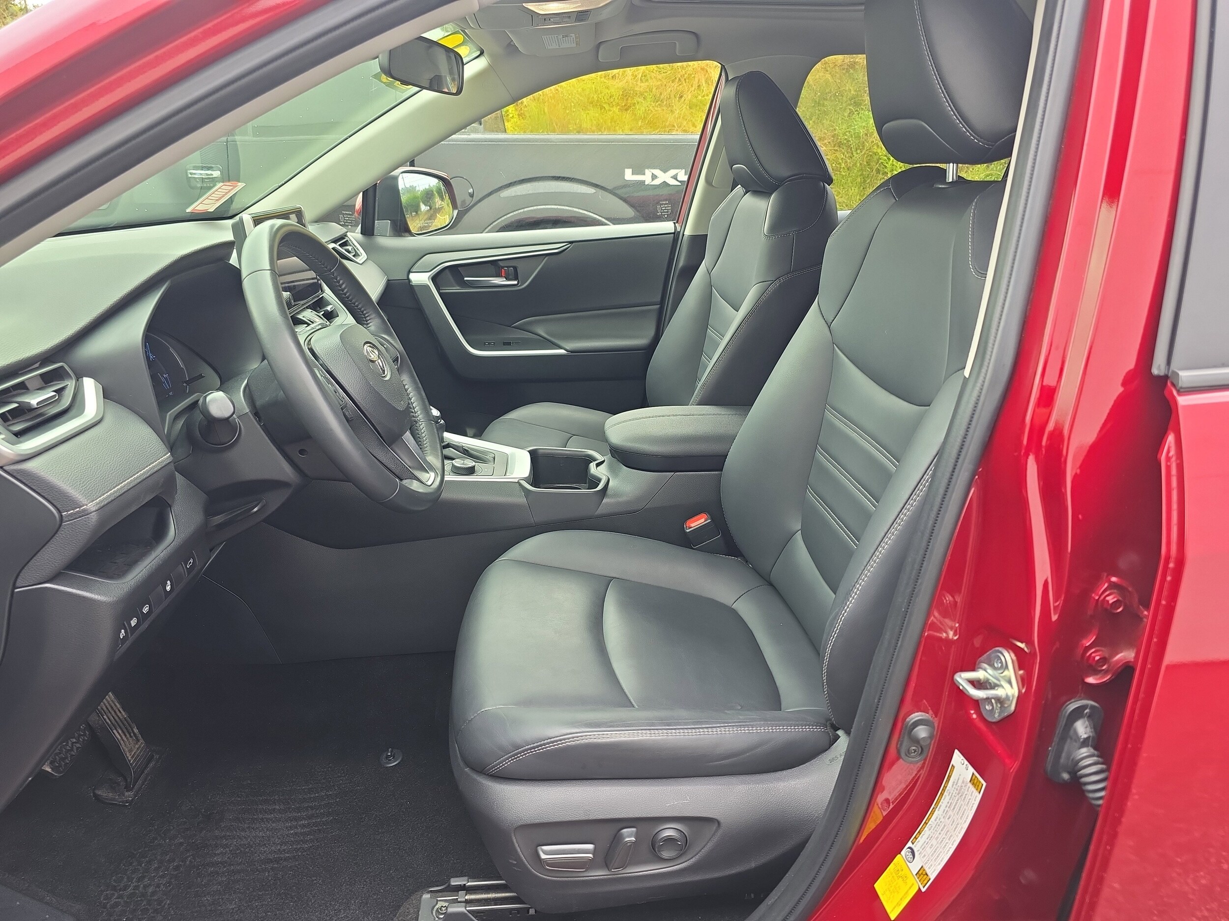 2023 Toyota RAV4 Hybrid XLE Premium photo 2