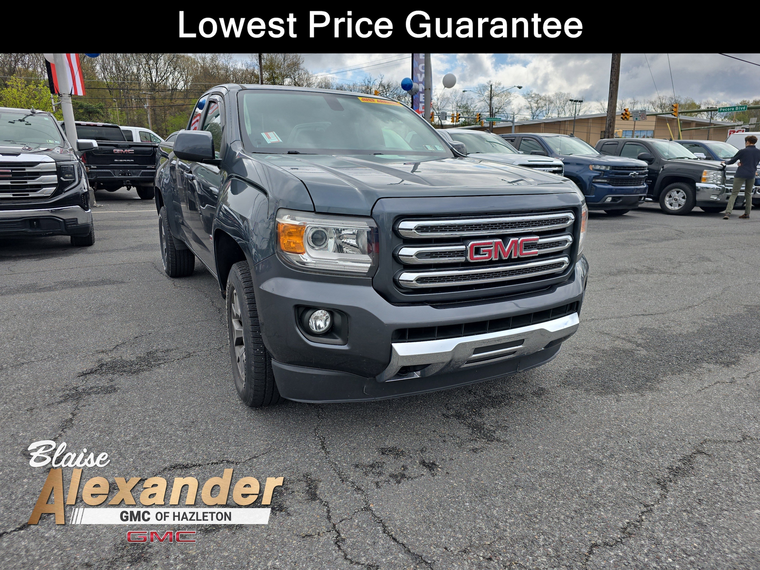 2015 GMC Canyon 4WD SLE Extended Cab's photo