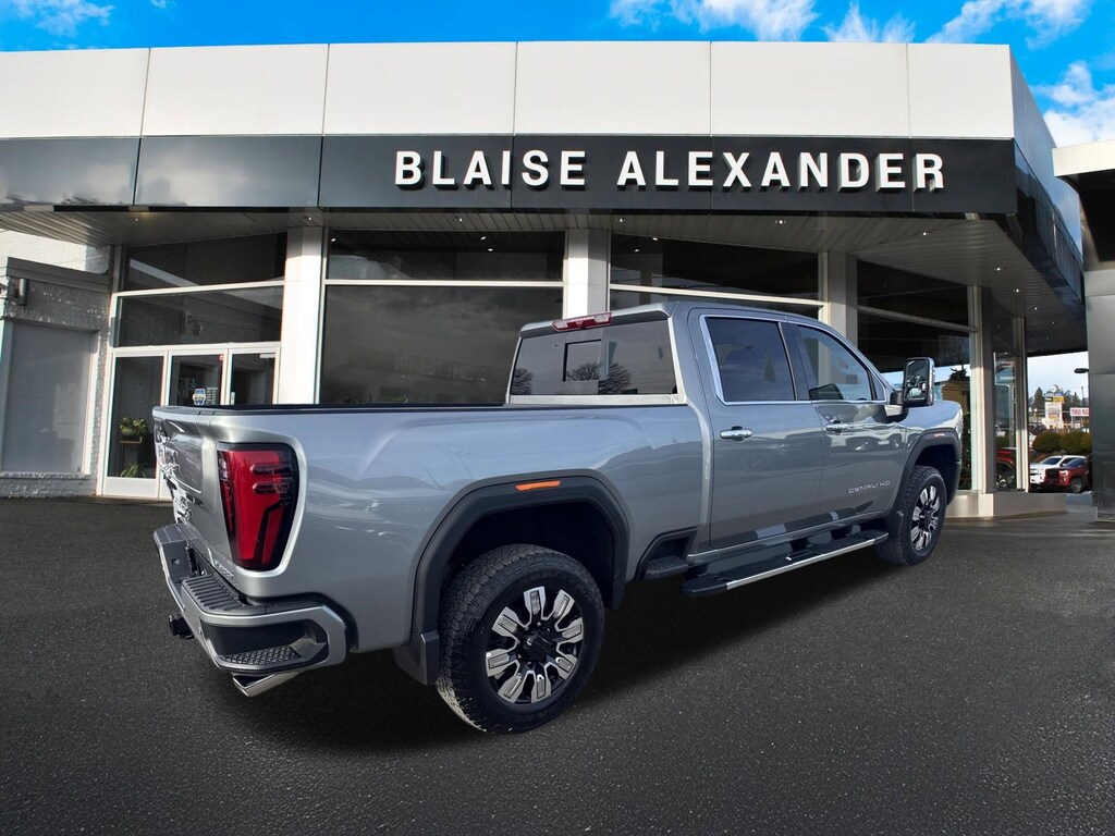 New 2026 GMC Sierra 2500 HD Denali Truck Crew Cab