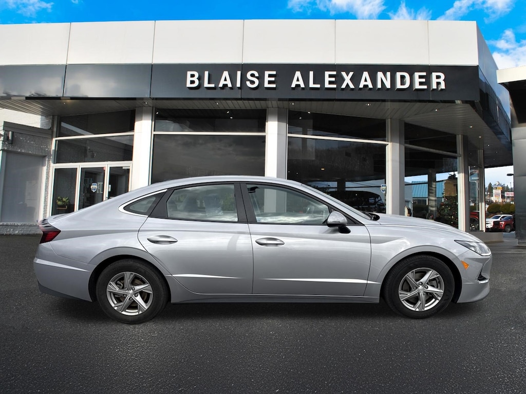 Used 2023 Hyundai Sonata SE Sedan