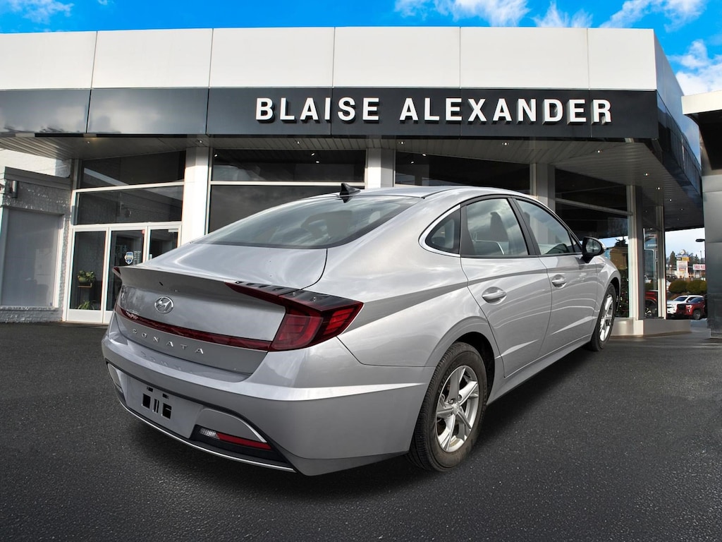 Used 2023 Hyundai Sonata SE Sedan