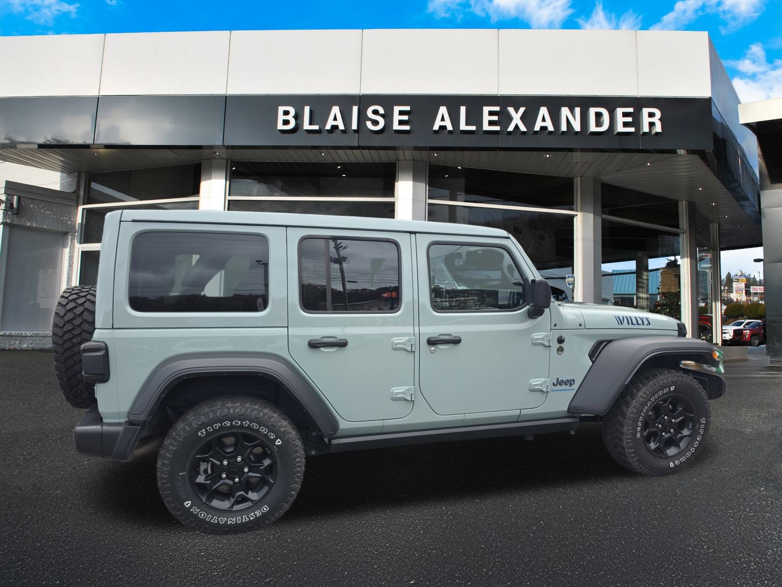 2023 Jeep Wrangler 4xe Willys photo 2