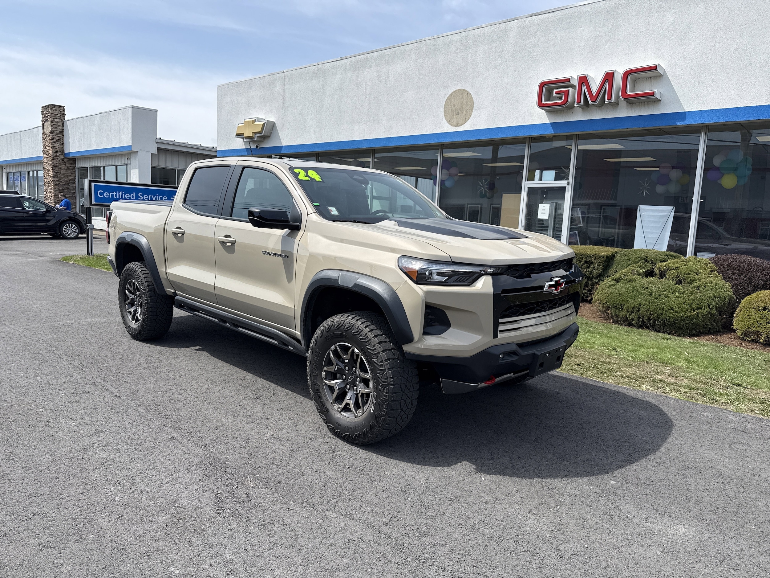 2024 Chevrolet Colorado Truck Crew Cab 