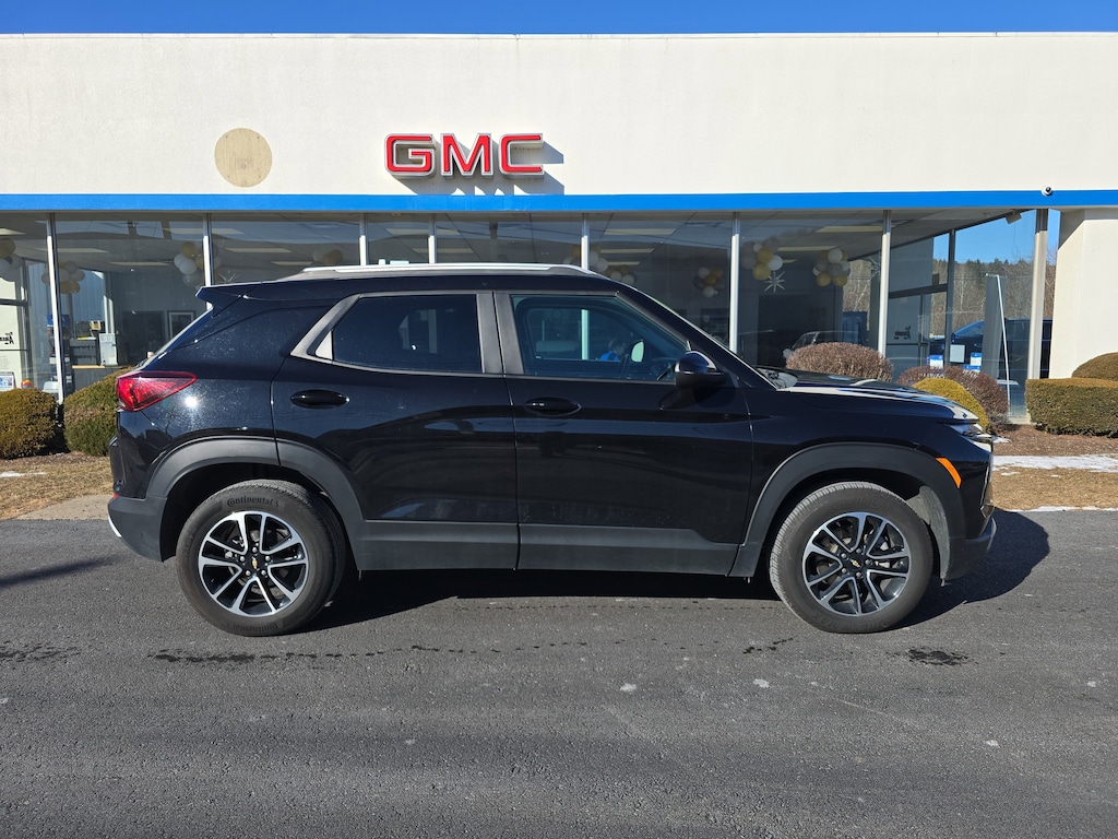 Used 2024 Chevrolet Trailblazer LT SUV