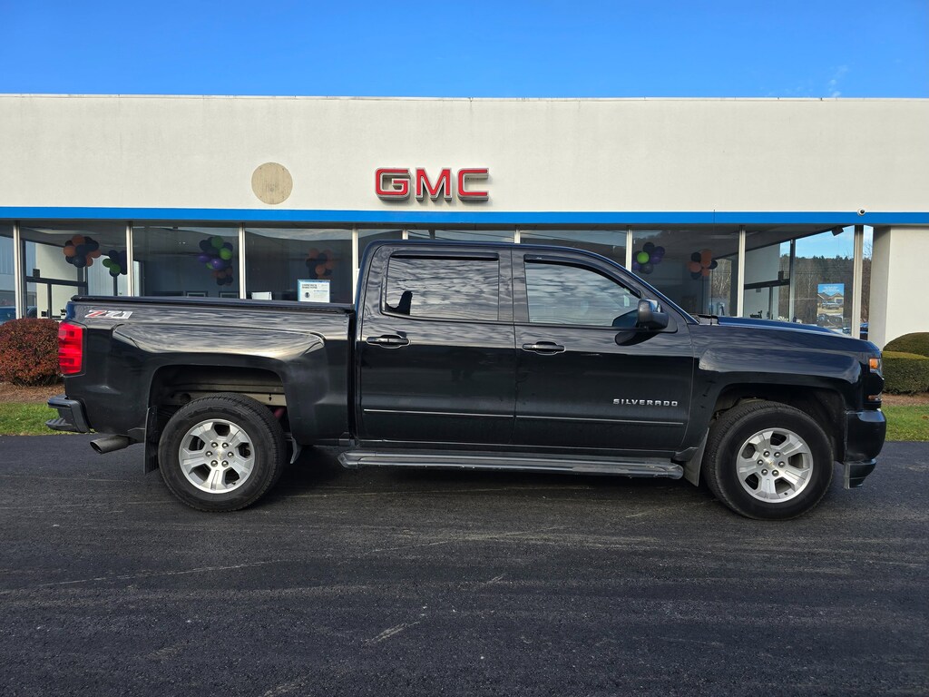 Used 2017 Chevrolet Silverado 1500 LT Truck Crew Cab