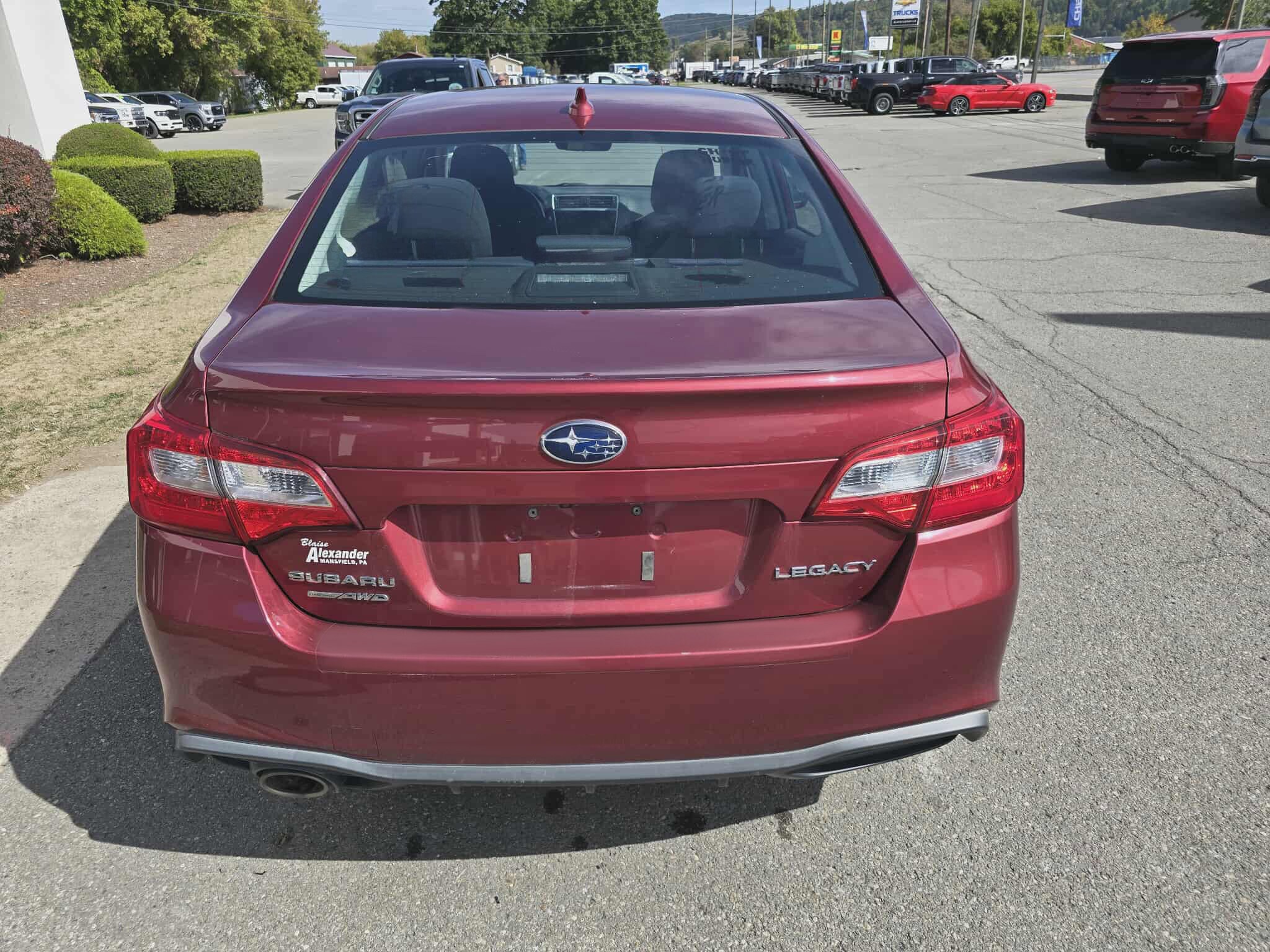 2019 Subaru Legacy Premium photo 4