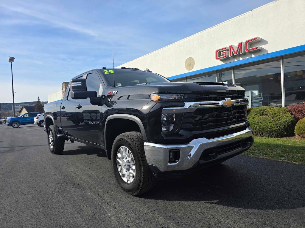 Used 2024 Chevrolet Silverado 3500HD LT Truck Crew Cab