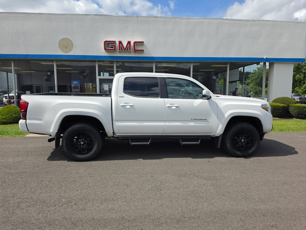 Used 2022 Toyota Tacoma 4WD SR5 Truck Double Cab