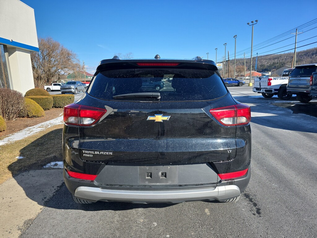 Used 2024 Chevrolet Trailblazer LT SUV