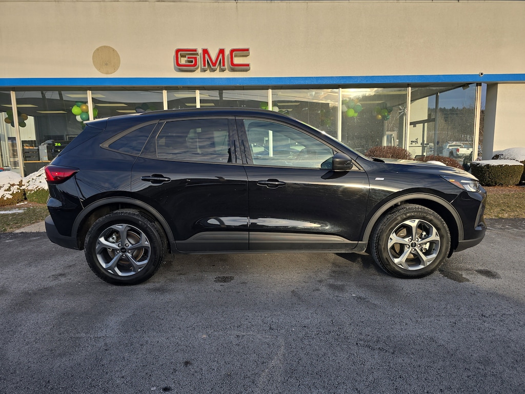 Used 2025 Ford Escape ST-Line SUV