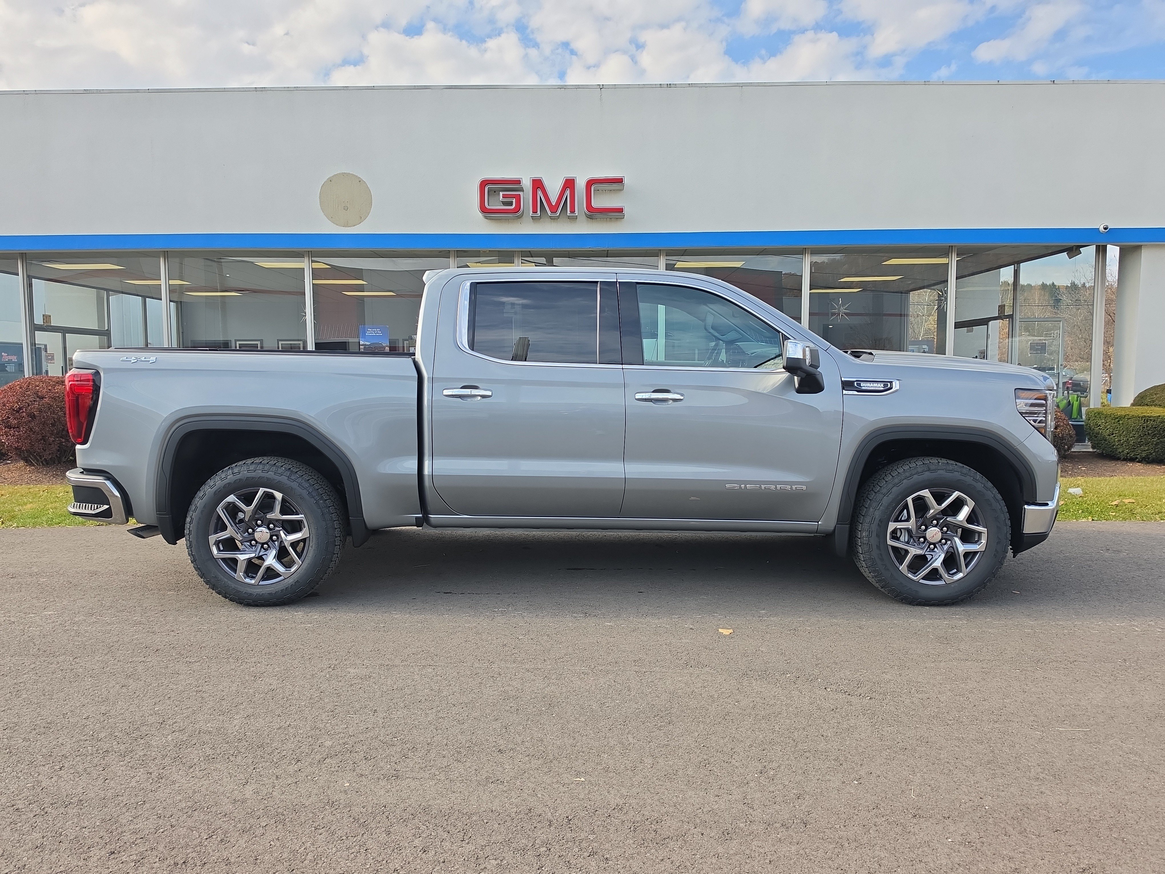 New 2026 GMC Sierra 1500 SLT Truck Crew Cab