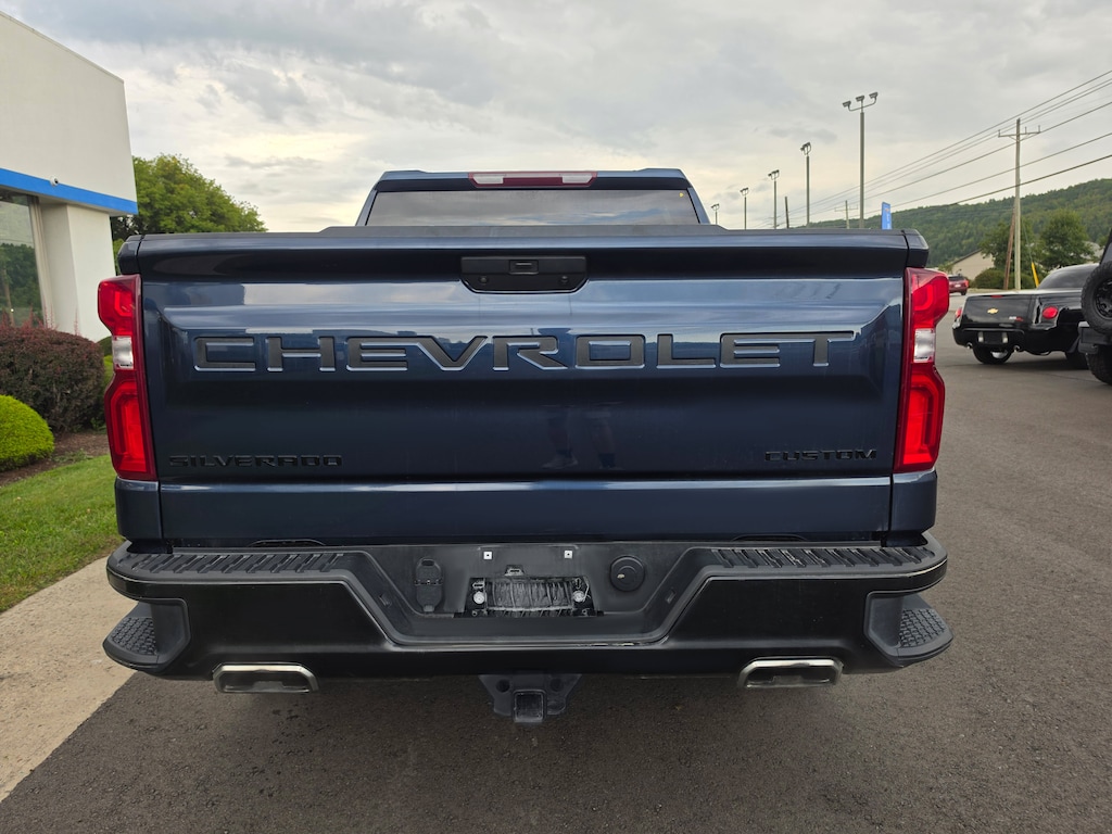 Used 2021 Chevrolet Silverado 1500 Custom Trail Boss Truck Crew Cab