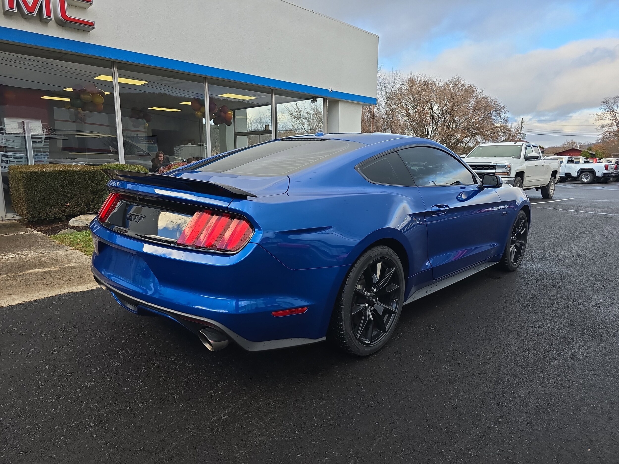 2017 Ford Mustang GT Premium photo 3