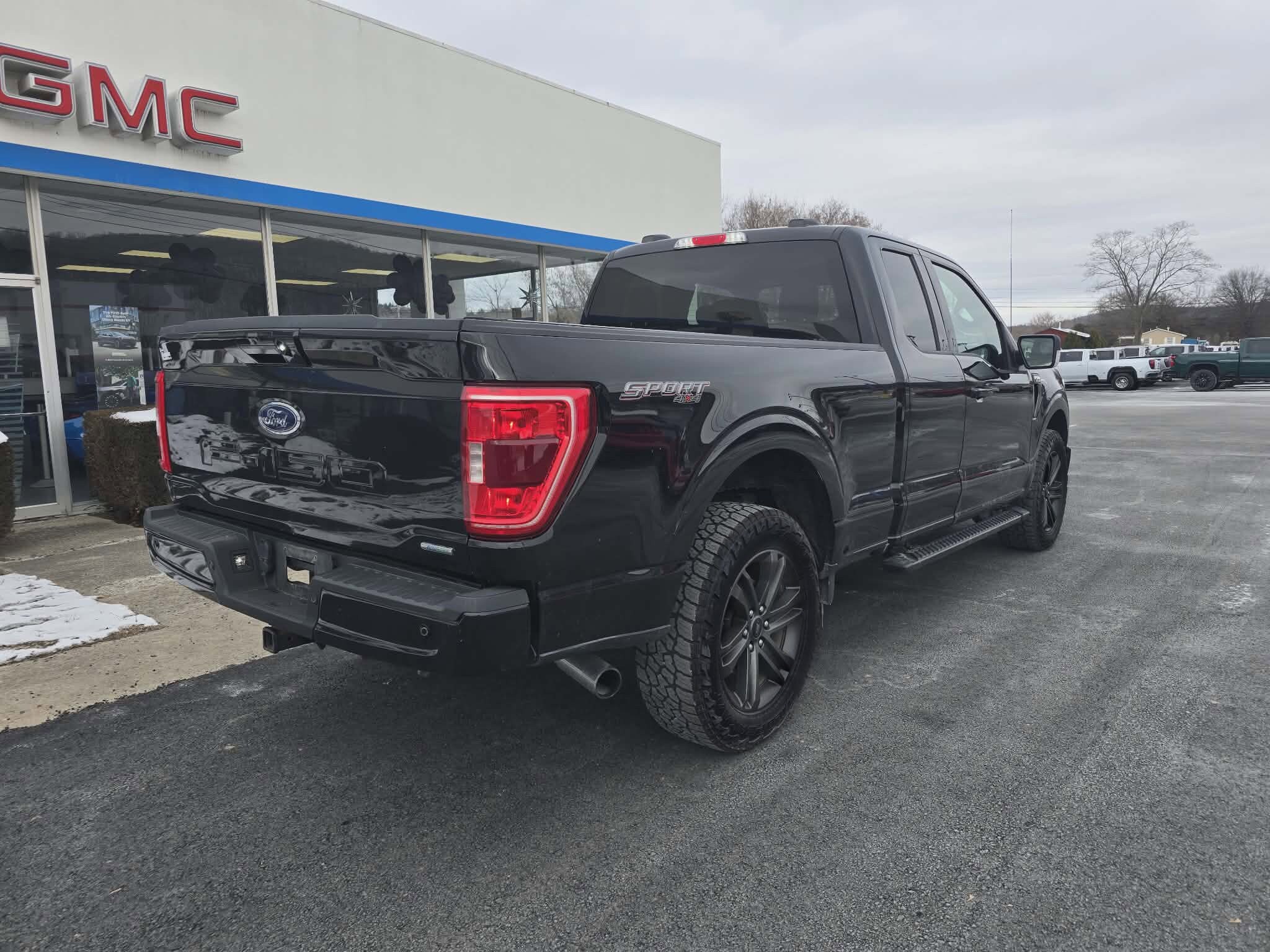 2021 Ford F-150 XL photo 2