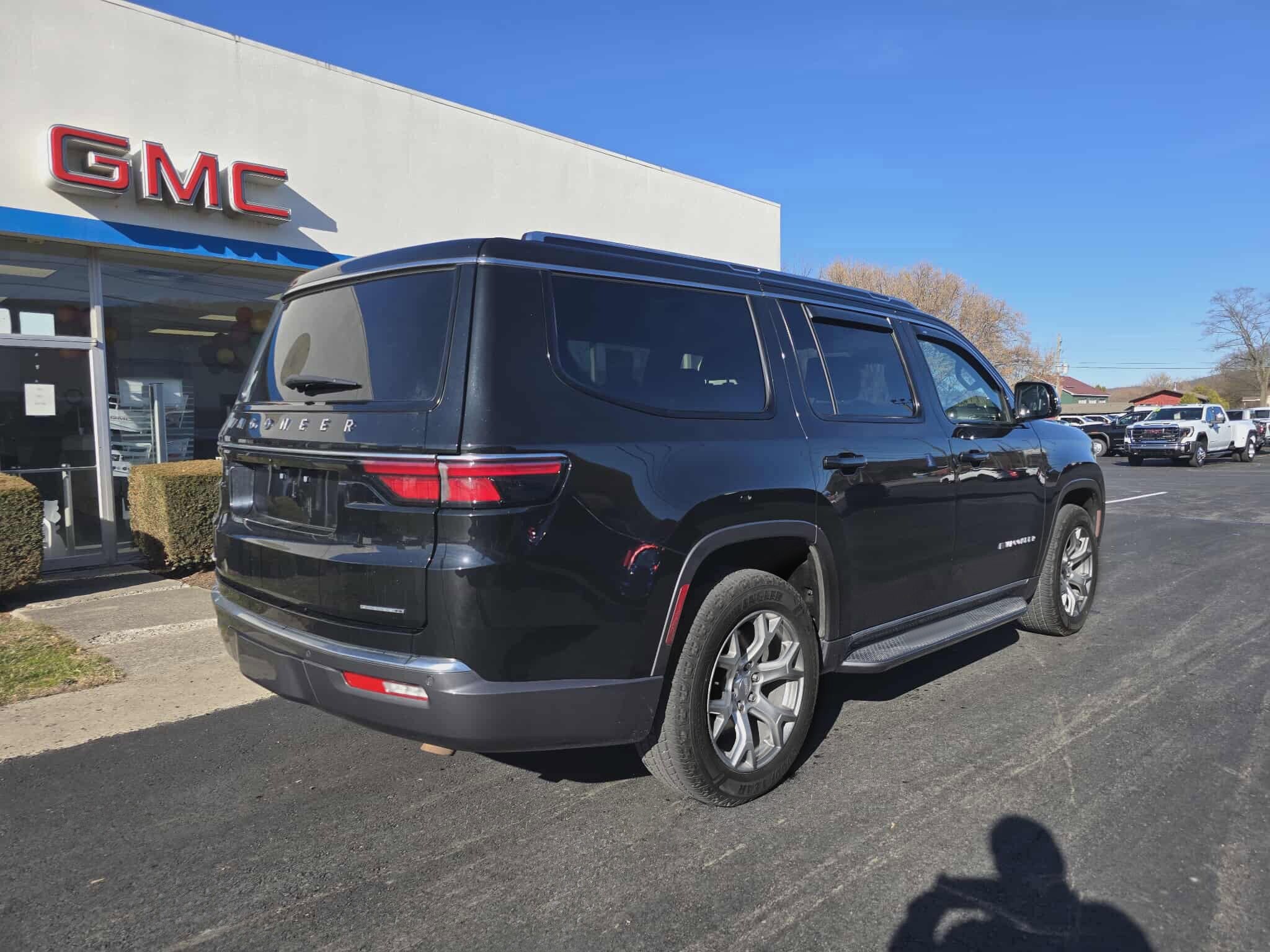 2022 Jeep Wagoneer Series II photo 3