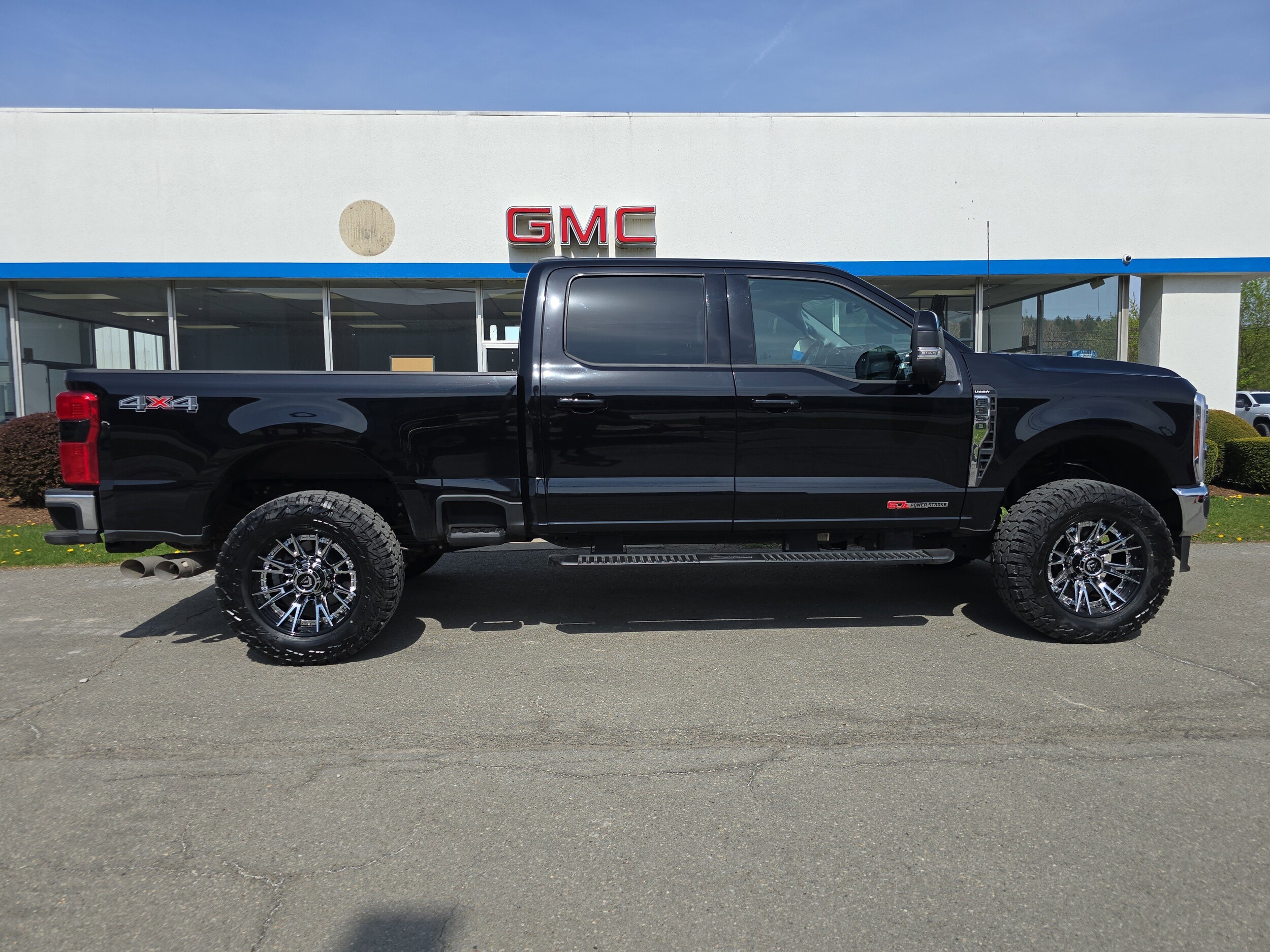 2024 Ford F-350 XL photo 2