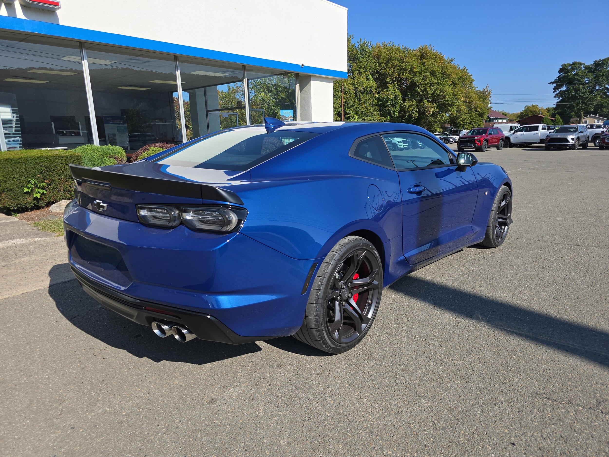 2023 Chevrolet Camaro 1SS photo 2