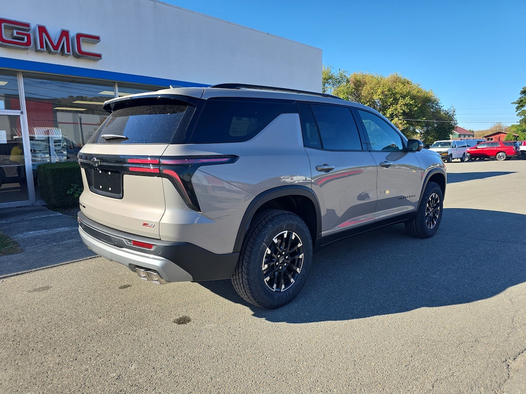 New 2026 Chevrolet Traverse AWD Z71 SUV