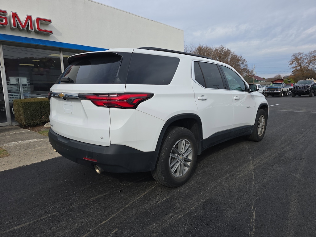 Used 2023 Chevrolet Traverse LT Cloth SUV