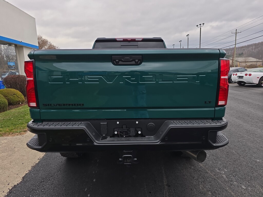 New 2026 Chevrolet Silverado 3500 HD LT Truck Crew Cab