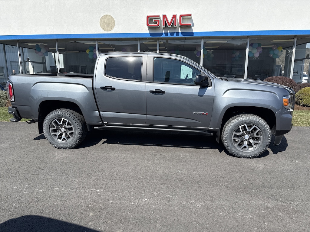 Used 2021 GMC Canyon 4WD AT4 w/Cloth Truck Crew Cab