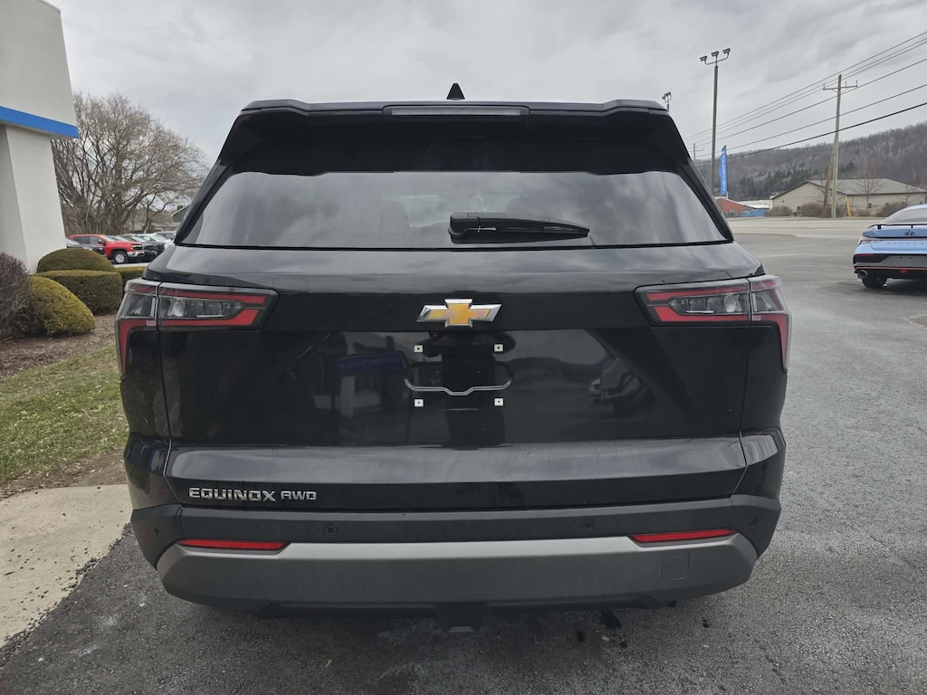 Used 2025 Chevrolet Equinox AWD LT SUV