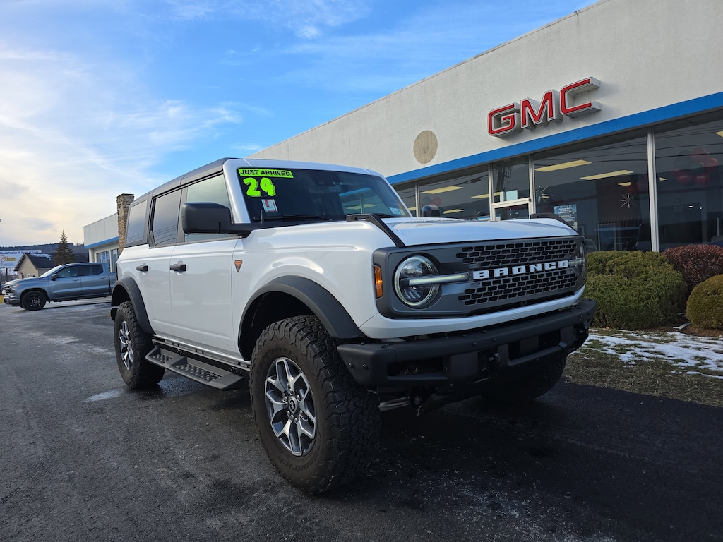 Used 2024 Ford Bronco Badlands SUV
