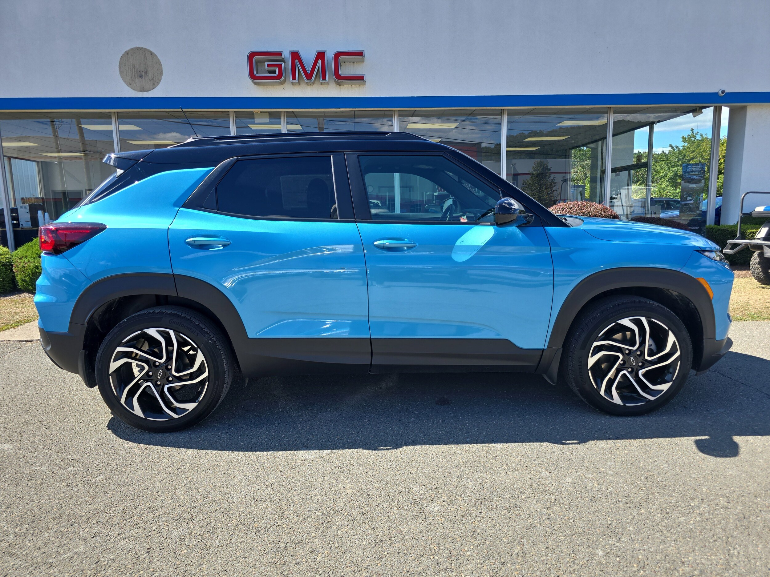 2025 Chevrolet Trailblazer RS photo 2