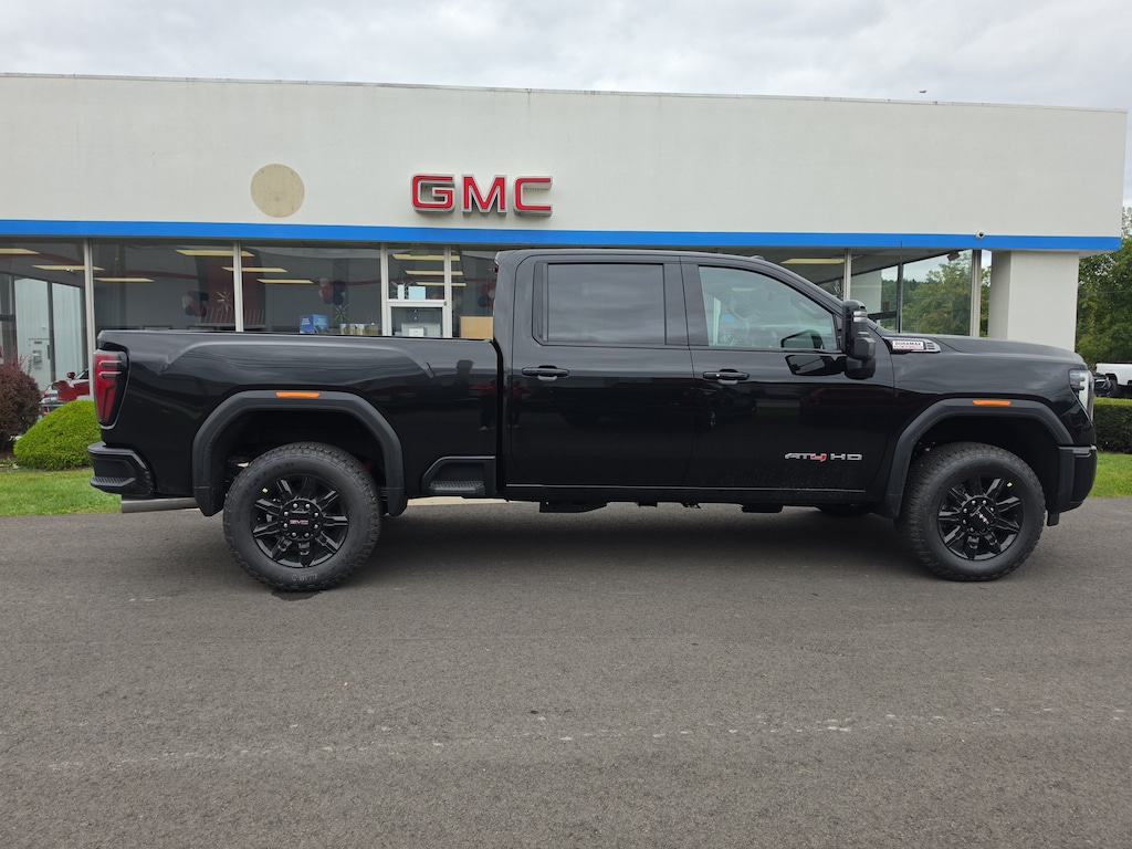 New 2026 GMC Sierra 2500 HD AT4 Truck Crew Cab