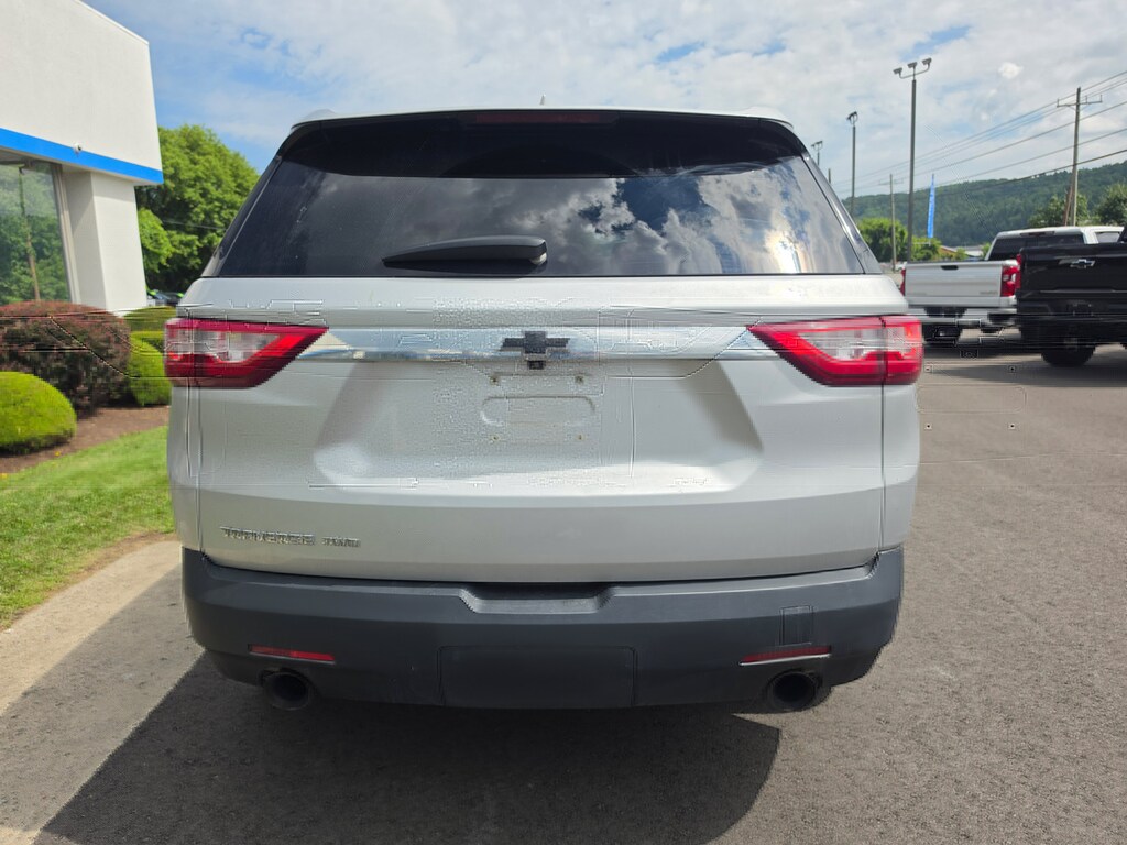 Used 2020 Chevrolet Traverse LS SUV
