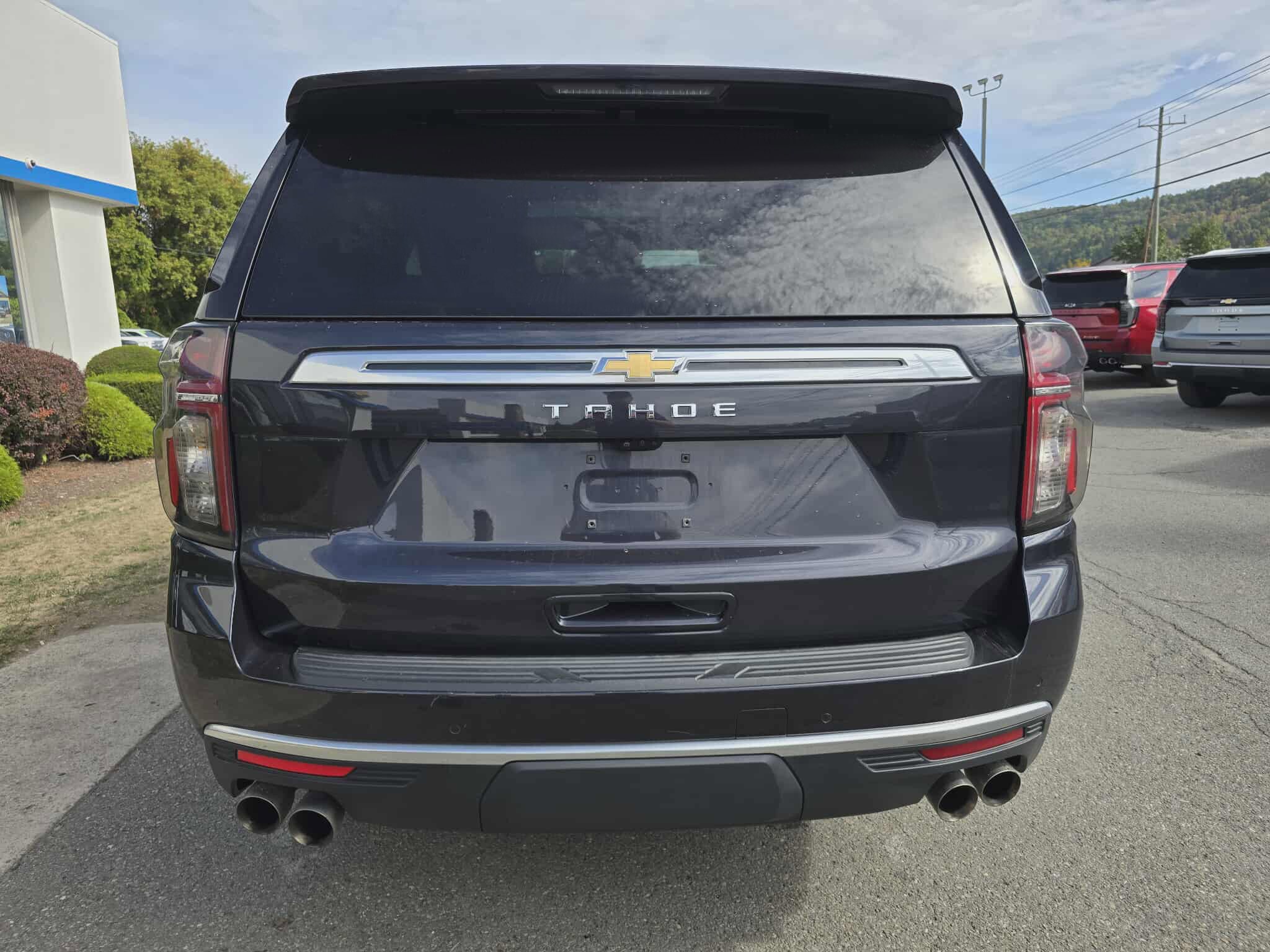 2022 Chevrolet Tahoe High Country photo 3