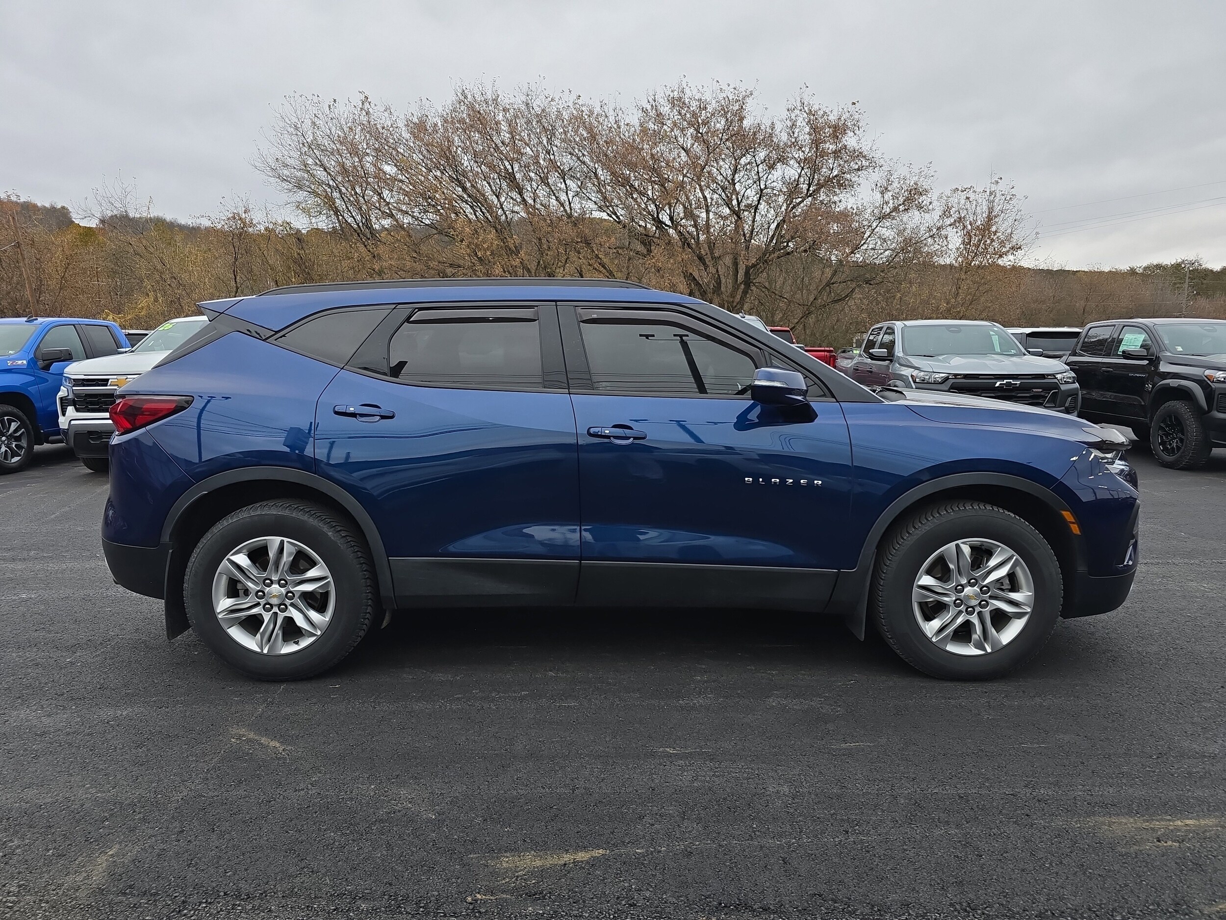 2022 Chevrolet Blazer 2LT photo 2