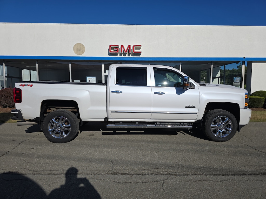 Used 2019 Chevrolet Silverado 2500HD High Country Truck Crew Cab